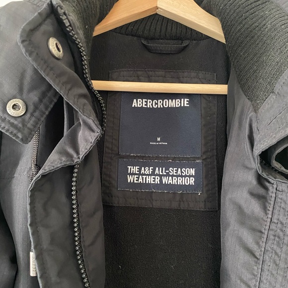 ***SOLD***Abercrombie & Fitch All Season Jacket - Picture 2 of 3